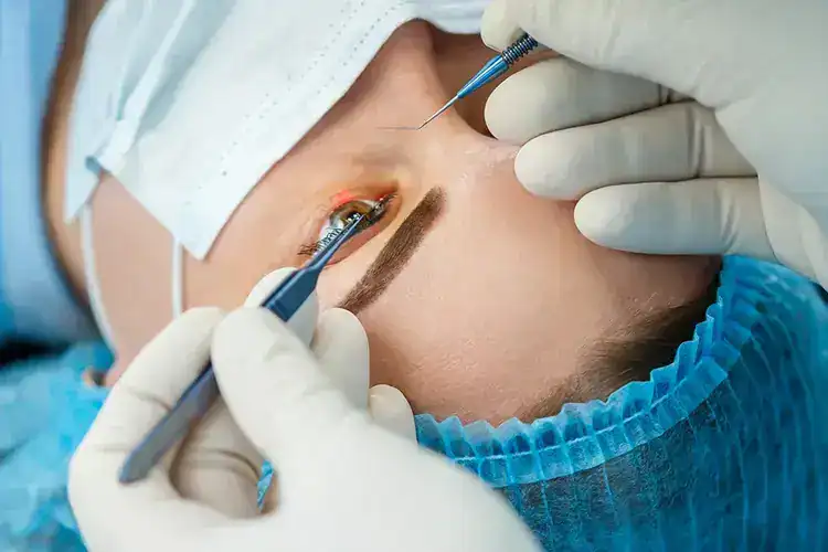 Glaucoma Drainage Devices
